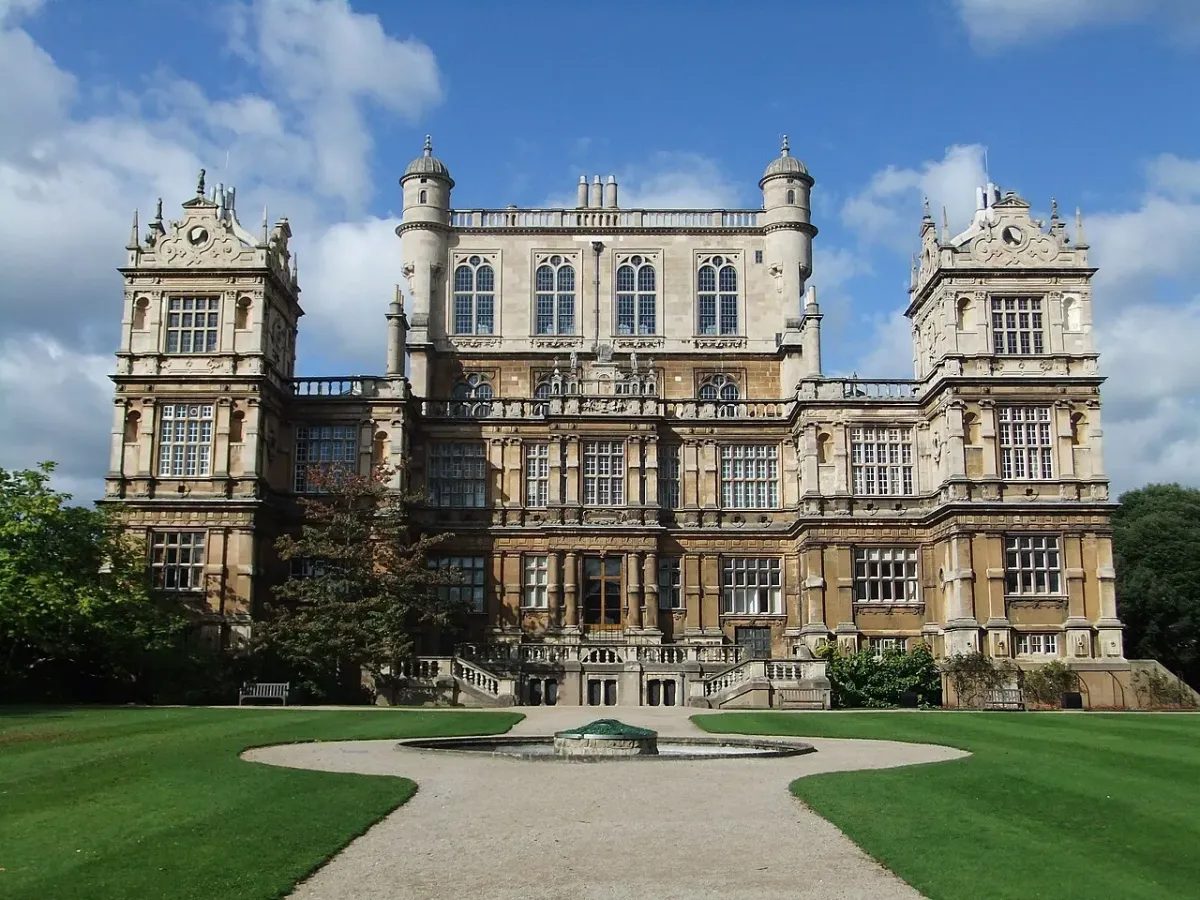 Wollaton Hall fountain