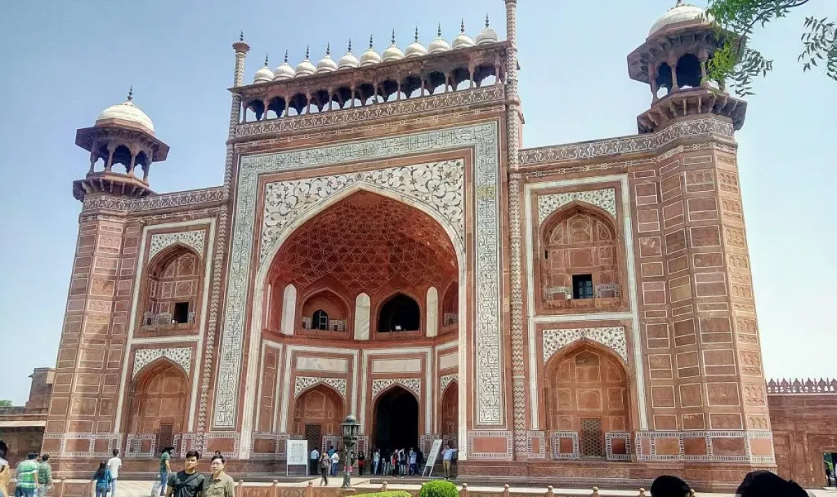 Taj Mahal west entrance