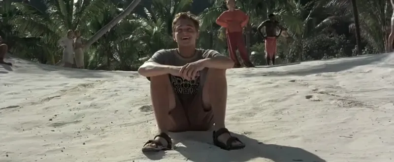 Richard and others arrive at Maya Beach